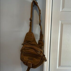 511 Messenger Bag with Adjustable Strap and Textured Finish